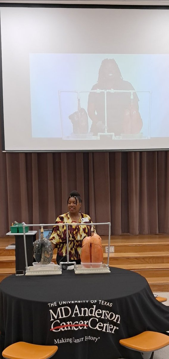 Luvelyo's tweet photo. Whoooo knew learning about the dangers of smoking &amp; vaping could be this fun? 🦉 I had a HOOT with the amazing @GreensptES_AISD Owls! Thanks @McWisdom4Edu for inviting @MDAndersonNews to help raise a wise, tobacco &amp; vape-free generation.
#EndCancer https://t.co/gGq577DOFD