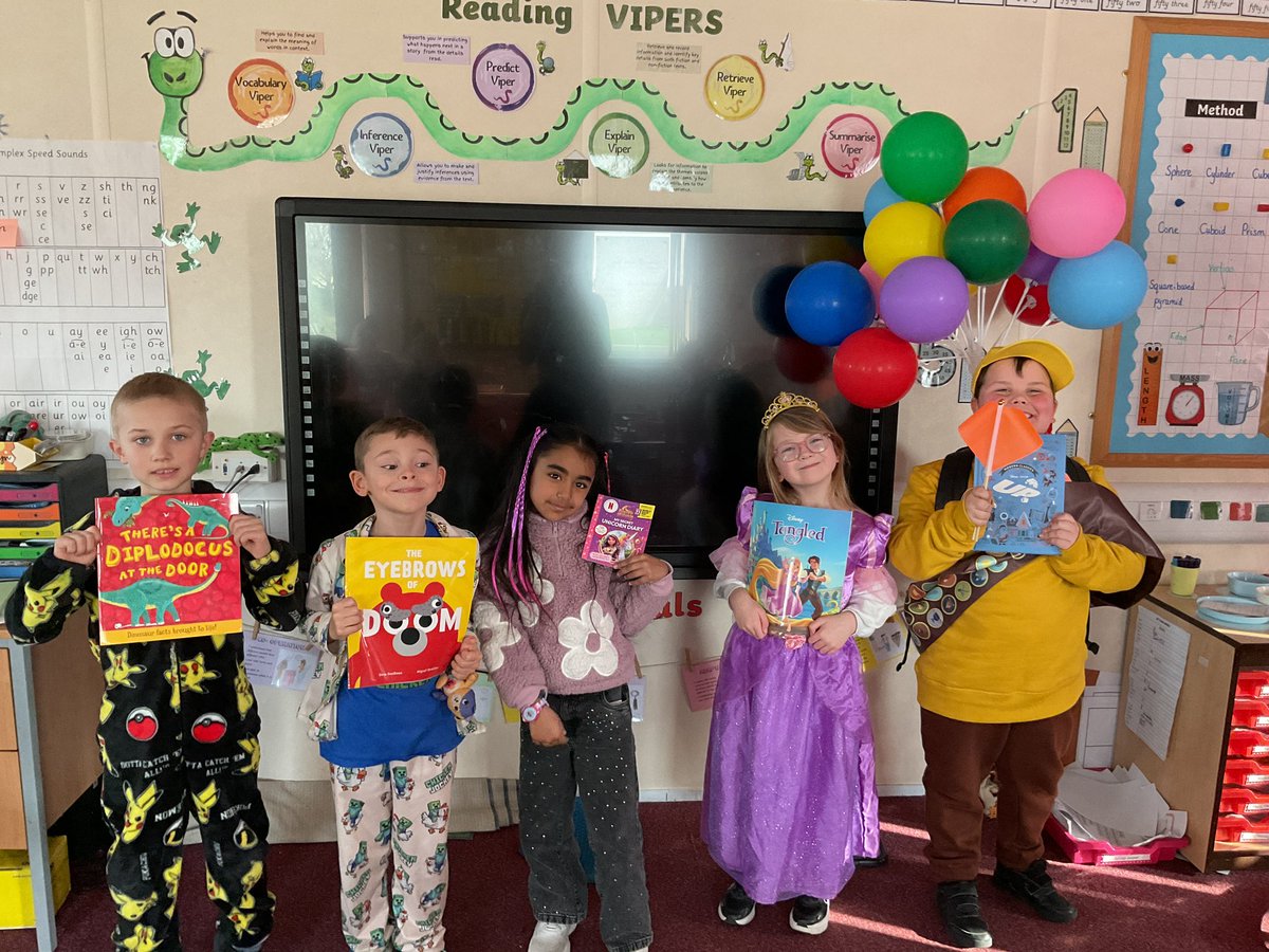 Miss Pulleyn tweet media