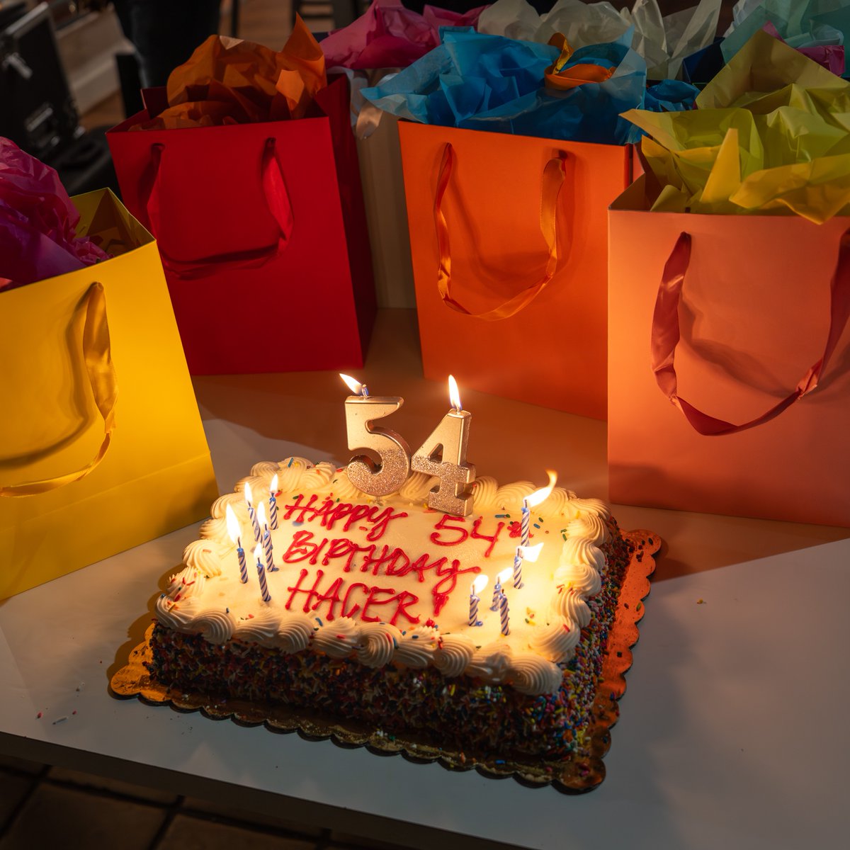 RiceAdmission's tweet photo. HACER threw a fiesta for their 54th birthday and celebrated with food, live music, dancing, cake and incredible vibes! https://t.co/yZnoJIKYPB