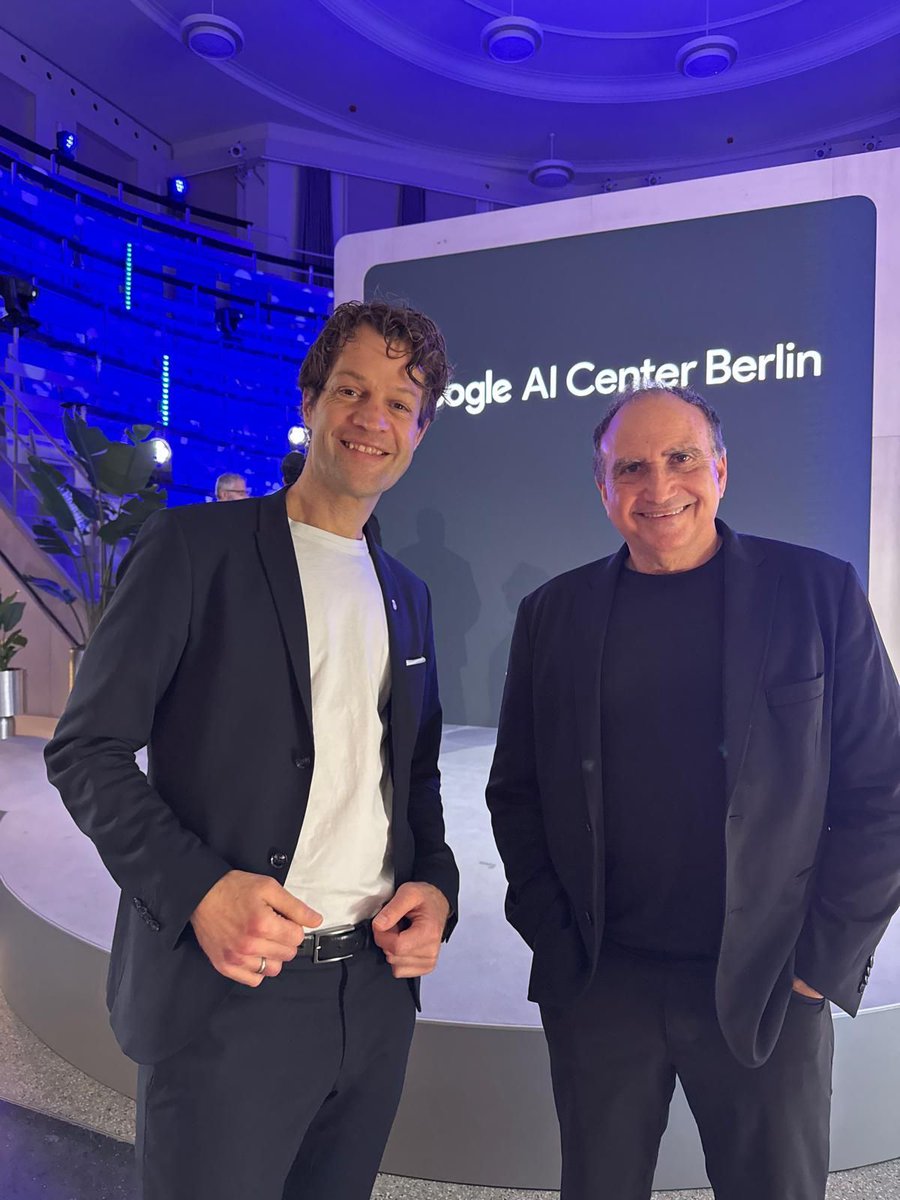 Fabian Theis tweet media