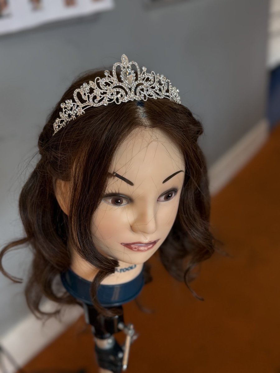 educ8 group tweet media