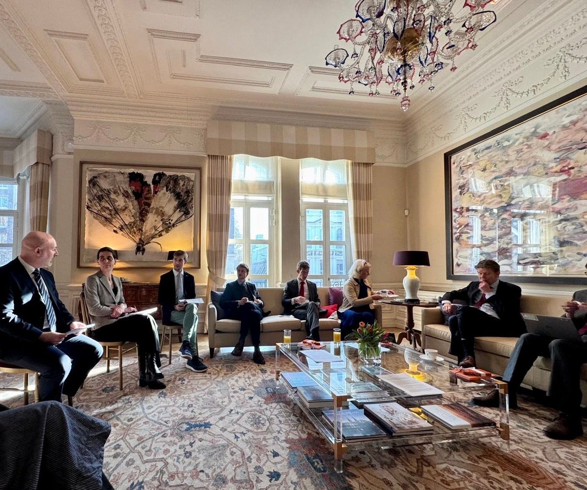 Netherlands Embassy 🇬🇧 tweet media