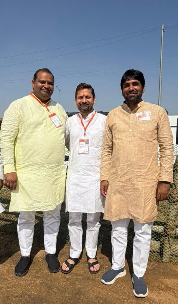 Arpit Tiwari BJP (मोदी का परिवार) tweet media