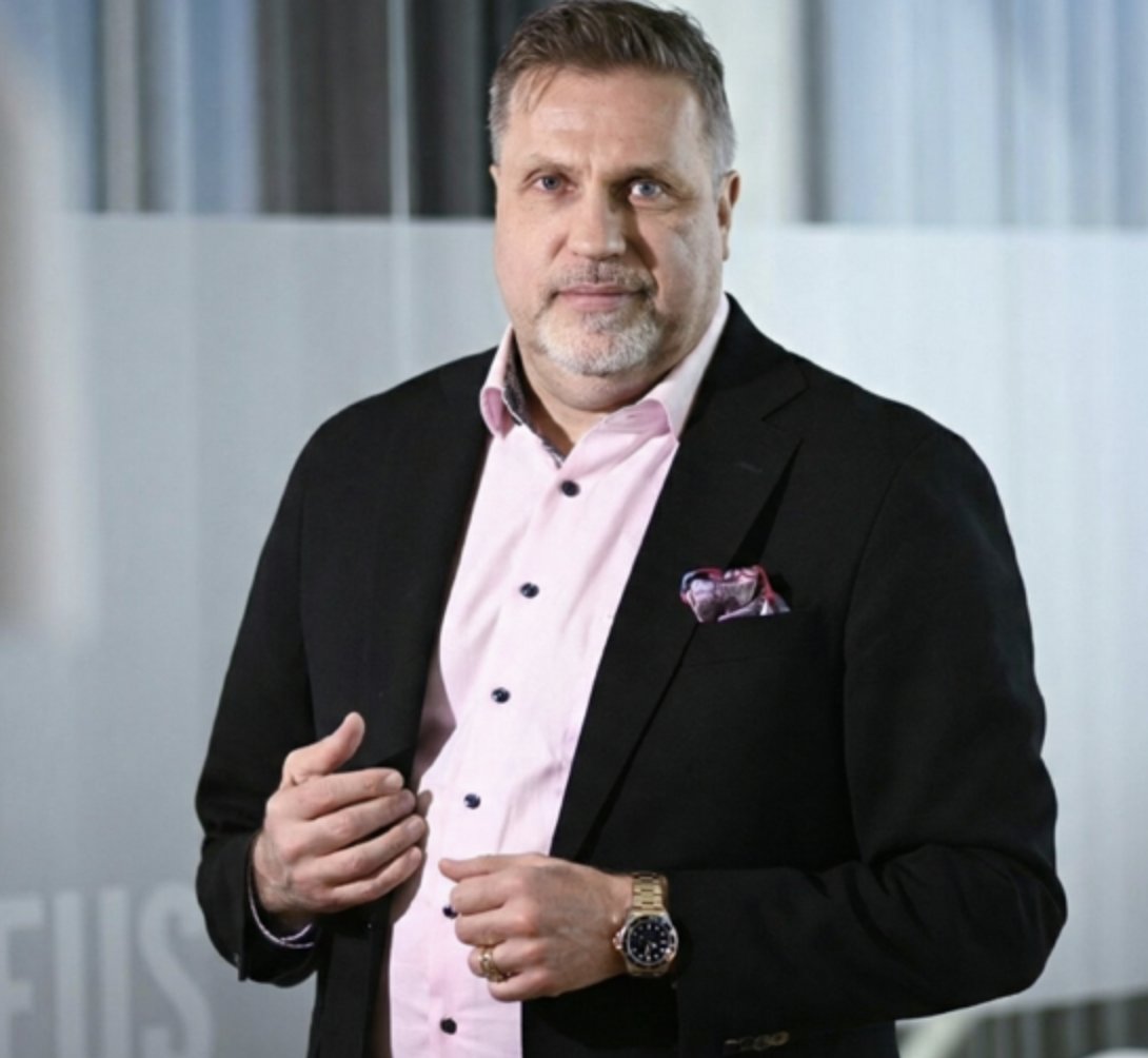 Jari Sarasvuo tweet media