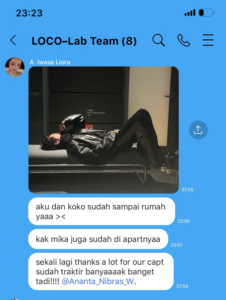 L A tweet media