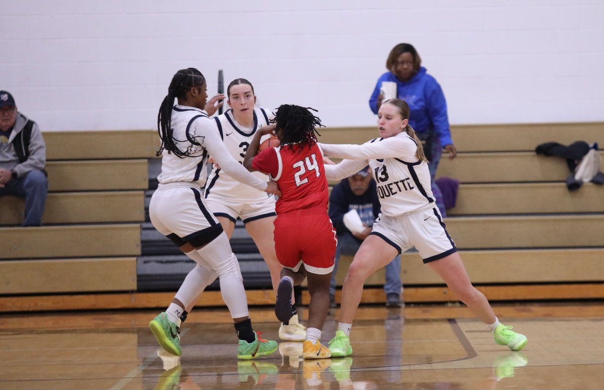 MQTGirlsHoops's tweet photo. Laniah Davis (@LaniahDavis19) Elected to
@IBCA_Coaches' Supreme 15; Marissa Pleasant (@MarissaP7041) Honored on Underclass Small School All-State Squad

https://t.co/yGWlgcN9w1 https://t.co/8SVjFY3HsV