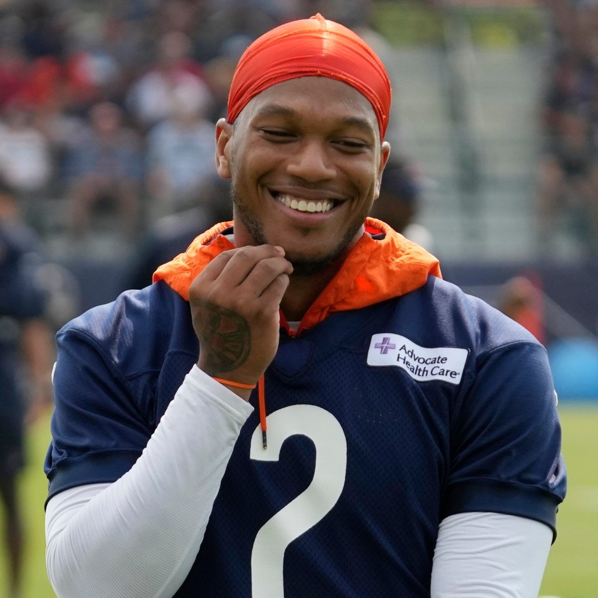 𝗕𝗥𝗘𝗔𝗞𝗜𝗡𝗚: The Bears are trading star WR D.J. Moore to the Buffalo Bills, per <a href="/AdamSchefter/">Adam Schefter</a> 

🤯🤯🤯