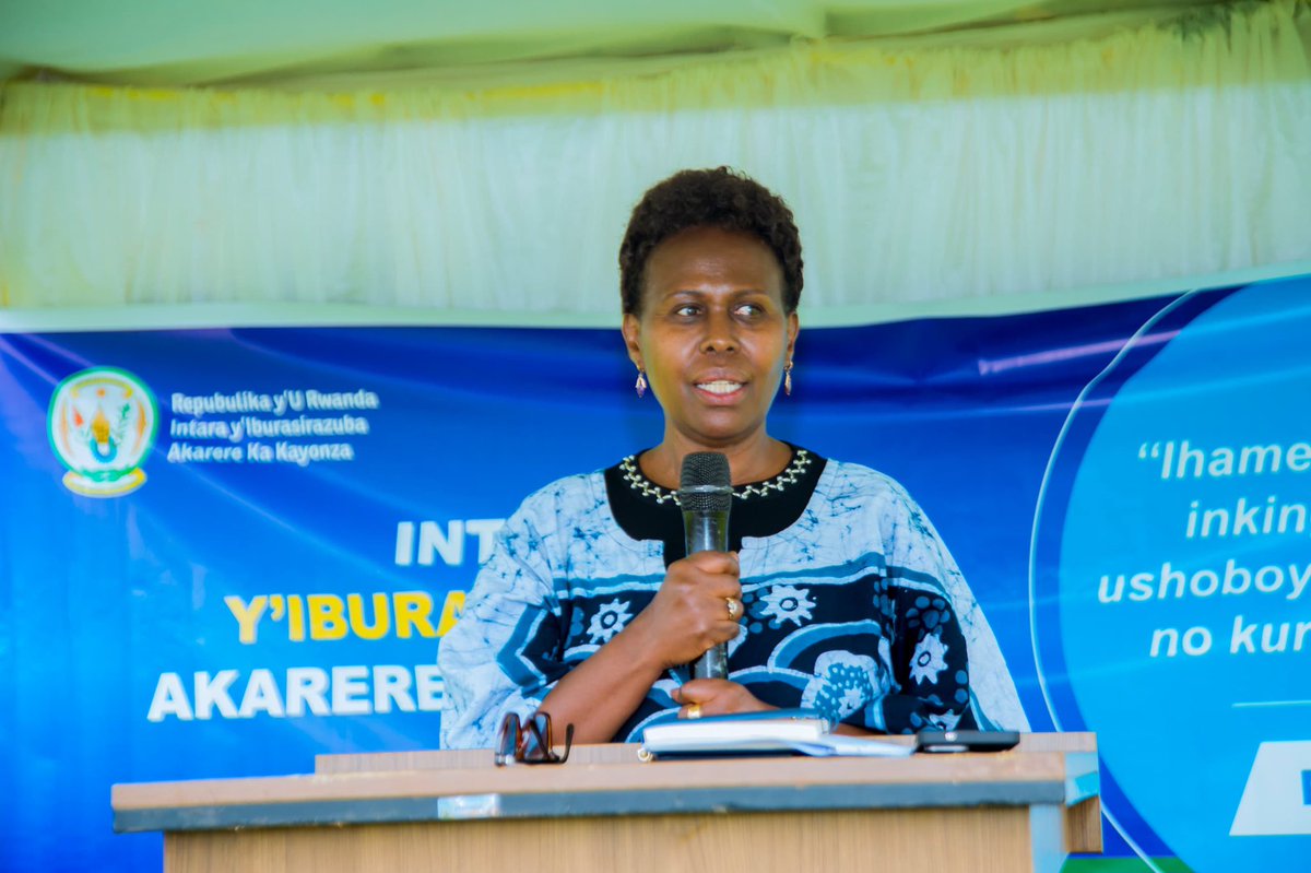 KayonzaDistrict's tweet photo. Kuri uyu wa Kane, mu Karere hatangijwe ubukangurambaga bwo kwimakaza ihame ry’uburinganire bufite insangamatsiko igira iti “Ihame ry’uburinganire, inkingi y’umuryango ushoboye, kandi utekanye no kurengera umwana”.

#GADEasternProvince2026 https://t.co/QyFKPthTcM