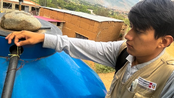 HuanucoRed's tweet photo. Se ejecutó una jornada exhaustiva de vigilancia y control en el distrito de Santa María del Valle, con el fin de frenar el avance del dengue y combatir la proliferación del mosquito Aedes aegypti.
https://t.co/tnq0SFqBEK https://t.co/3QbUvPTJKH