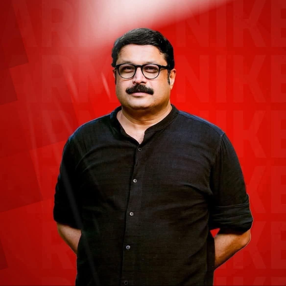 ameenvengoor's tweet photo. ഒരു പരസ്യം, ഒരൊറ്റ പരസ്യം!!
UDF ന്റെ നെഞ്ചകം പിളർത്തികൊണ്ടുള്ള
സിക്സെർ
50കോടിയുടെ കനഗോലു UDF ന്
50K ലൈക്കുള്ള നികേഷ് കുമാർ LDF ന്
പിറന്നത് ഒരു തുടക്കം മാത്രം..
ഇനി വരാനുള്ളതാണ് ആറ്റം ബോംബ്
പാക്കലാം
#nikeshkumar #CPIM https://t.co/OKA5cyTqBU