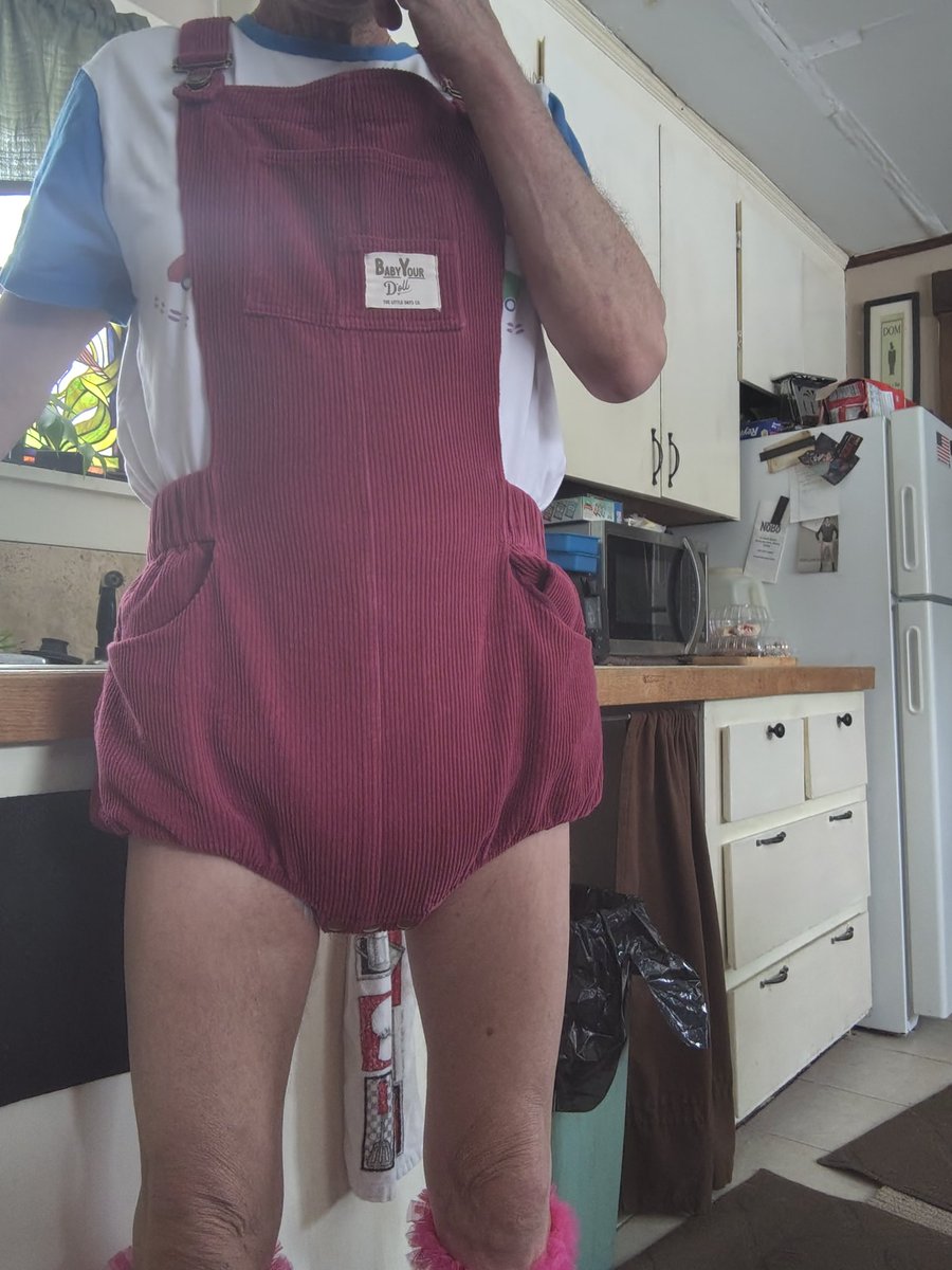 Maine Diaper boy tweet media