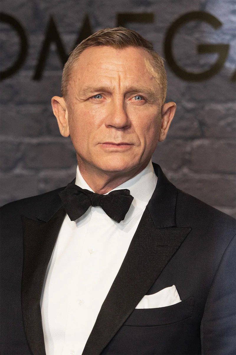 Binged_'s tweet image. Could 007 be heading to Gotham? 

Reports suggest Daniel Craig has an offer on the table for the role of Christopher Dent (the abusive father of Harvey Dent) in The Batman - Part II. 

#DanielCraig #TheBatman2 #Gotham #TheBatmanPart2