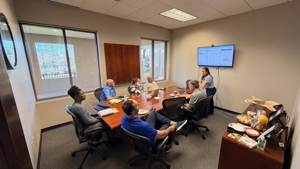 TransworldFL's tweet photo. Transworld Florida was proud to welcome Megan Jackson from corporate to our Tampa office to meet with our brokers and discuss the CIMplify program, along with the new APLS program. We’re excited about the future and the opportunities these programs will bring to our brokers... https://t.co/dVpMA8HtBp