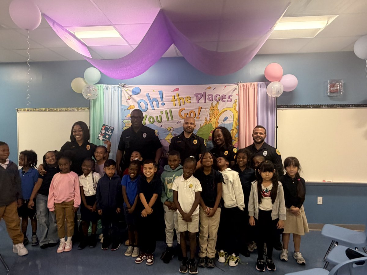 Commander A. Cooper tweet media