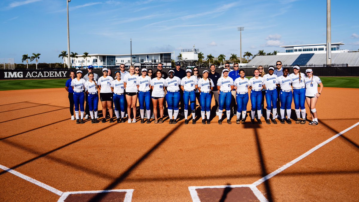 IMG Academy Softball tweet media