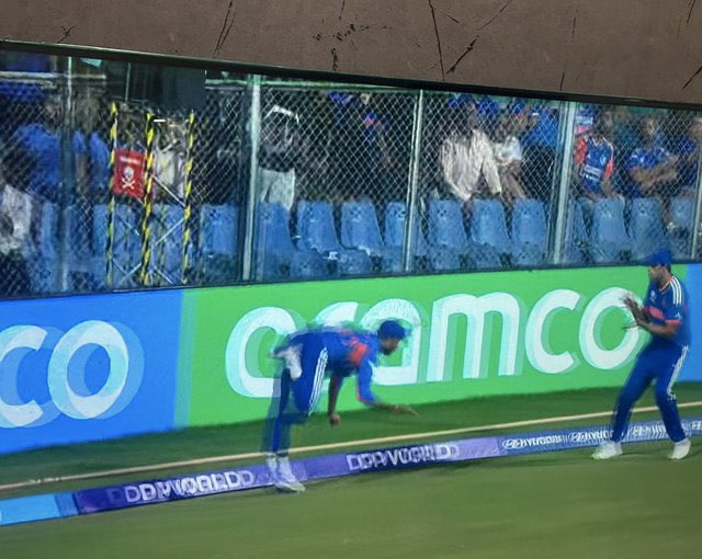HeartBreak_aKid's tweet photo. Baapu Axar Patel the saviour of India 🇮🇳 (Hindustan) from England 🏴 British 🇬🇧
#India #INDvsENG #Bapu #Baapu #Axar #AxarPatel https://t.co/geWsrPVMLD