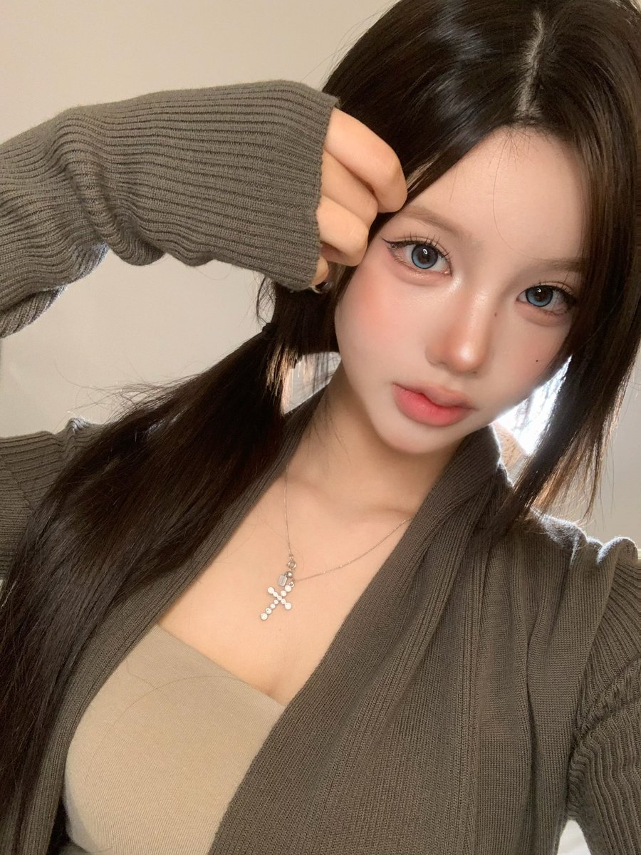 zddshuu's tweet photo. 쿨톤이 웜톤화장 해보앗습니다 https://t.co/RgCq95QusW