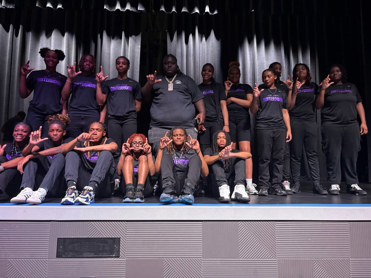 Dallas ISD tweet media