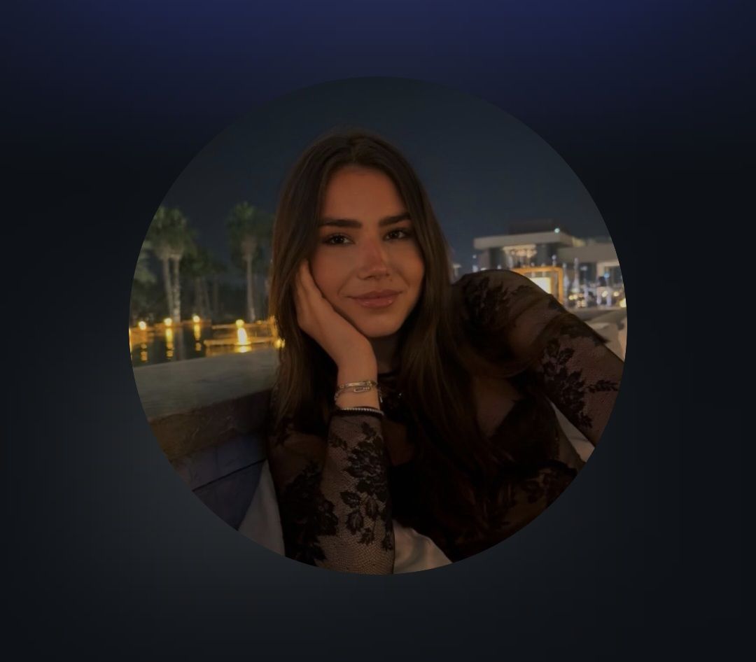 El Lunes tweet media