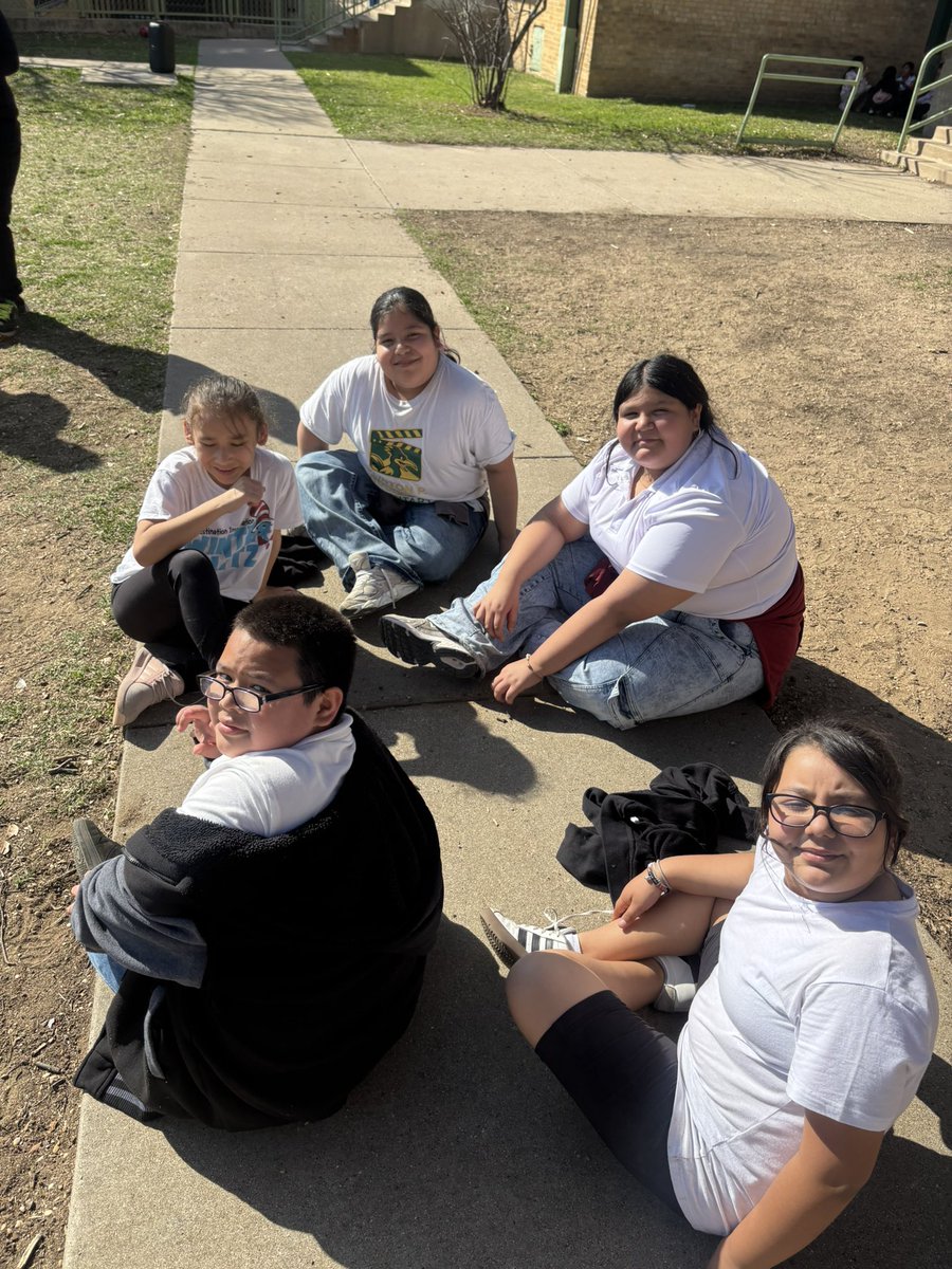 charapace08's tweet photo. Goal Crushers Celebrations held this week for our Roadrunners who met their goals on SMC 3! #builtIIWin #PoweredIIPerform #SOCvt #RegionII @UmojaTurner @ClintonPRussell https://t.co/3zGdS1Y6mK