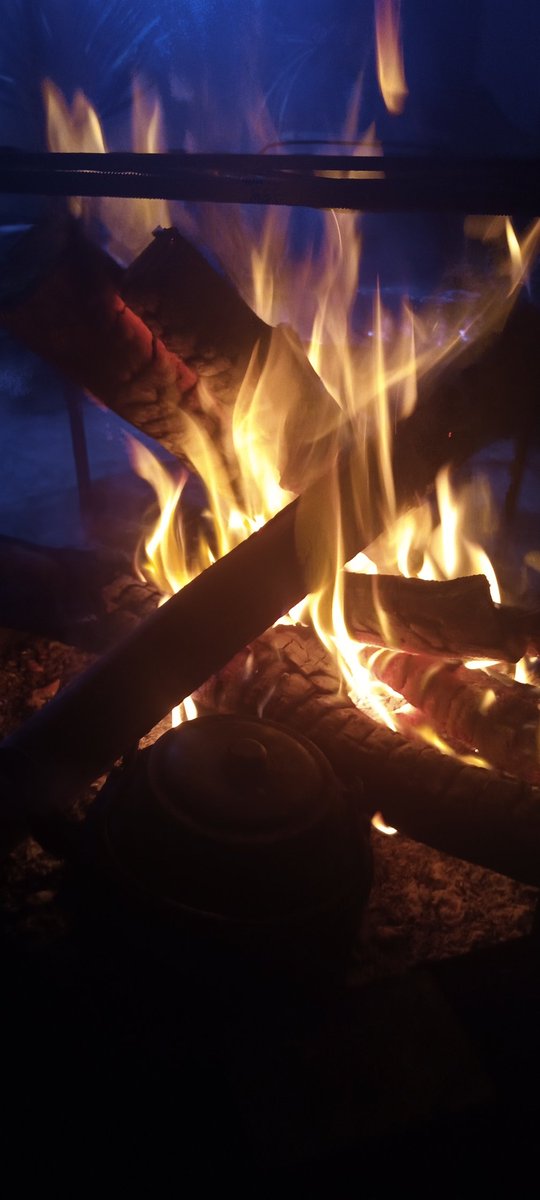 محمد شياع السوداني …
إن كنتَ حريصاً حقاً على أرواح الشيعة، فابدأ بخطوة مسؤولة : 
حلّ الحشد الشعبي قبل أن يُحلّ بالقوة وتتحول فصائله إلى عبء ودمار .

إنقاذ الأرواح يبدأ بإنهاء الميليشيات، لا بحمايتها .