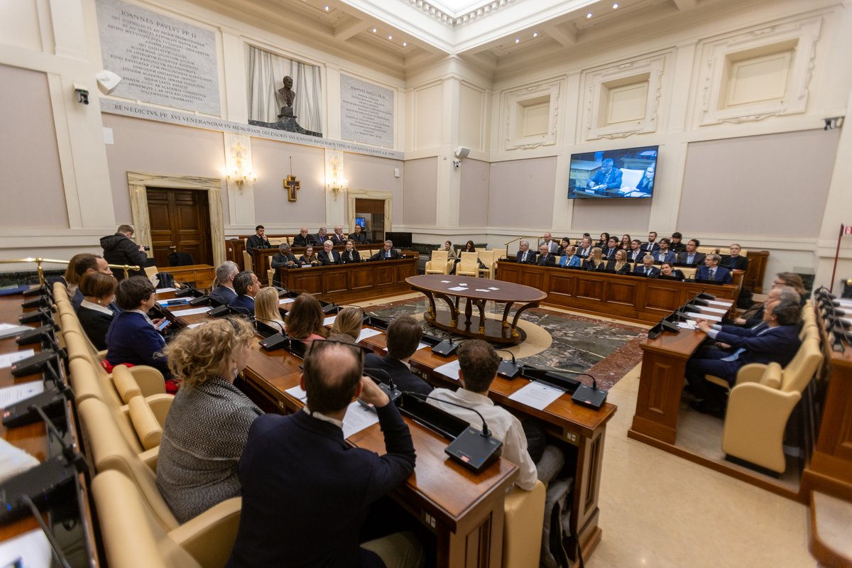 arcticcircleorg's tweet photo. Leaders and experts gathered inside the Vatican to explore how science and faith can work together 🇻🇦🤝

Photos are now available on Flickr ⬇️
https://t.co/wxDgosuQK0 

#ACRF26 #PostEvent https://t.co/64ufXFEFph