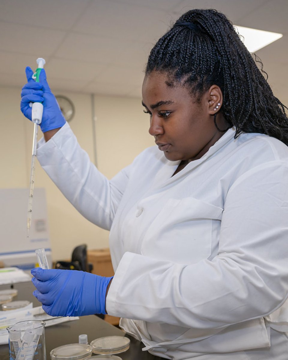 Bennett College tweet media