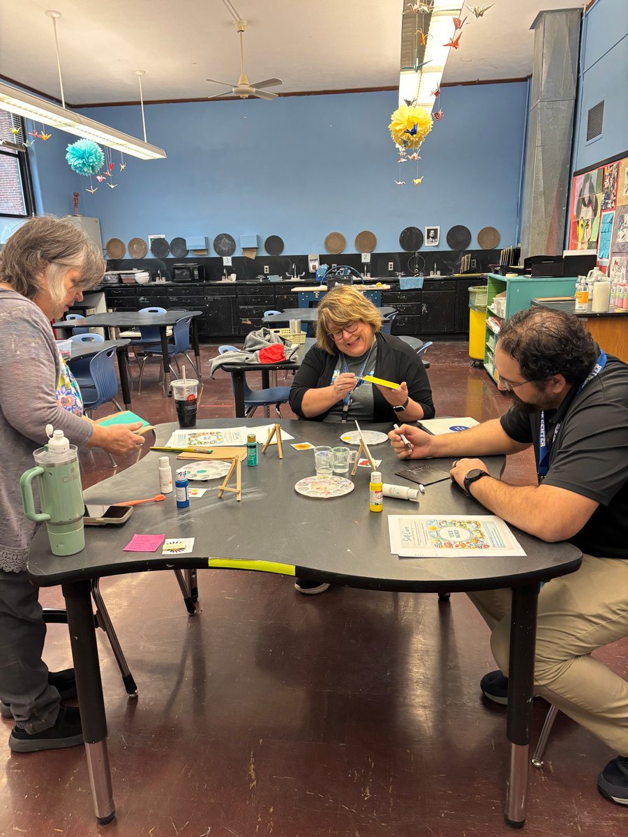 Study Alternative Center tweet media