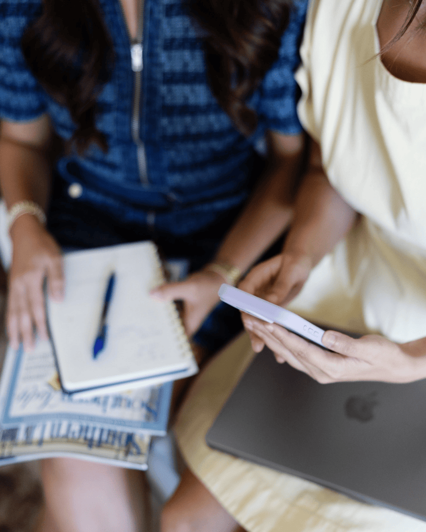 March mode: refining messages, strengthening relationships, and turning good ideas into great coverage. 💻✨✅