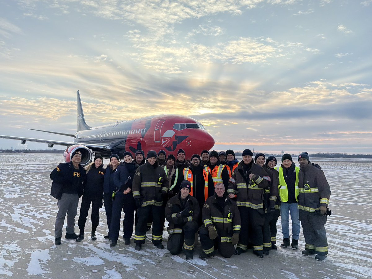 Wolf Entertainment tweet media