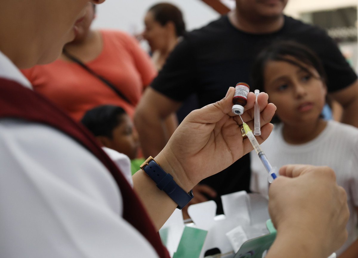 💉 Te invitamos a asistir al módulo de vacunación contra el sarampión ubicado en el interior del Palacio Municipal, donde estaremos aplicando vacunas gratuitas.

🕘 Horario: 9:00 am a 2:00 pm.
(1/2)