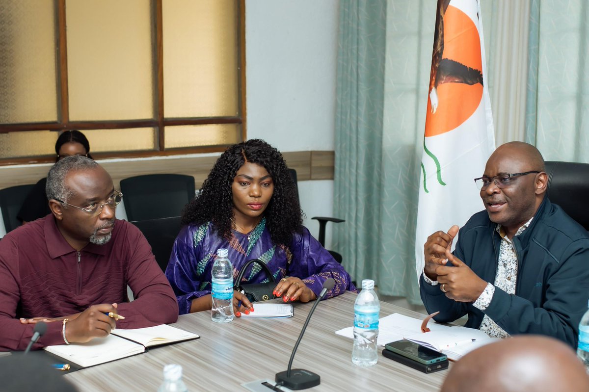 Fanny kayemb tweet media