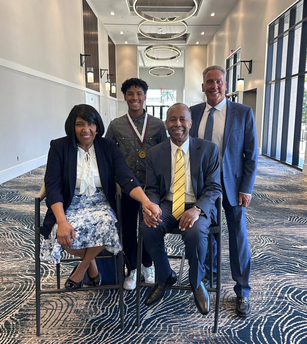 Keegan Lee tweet media