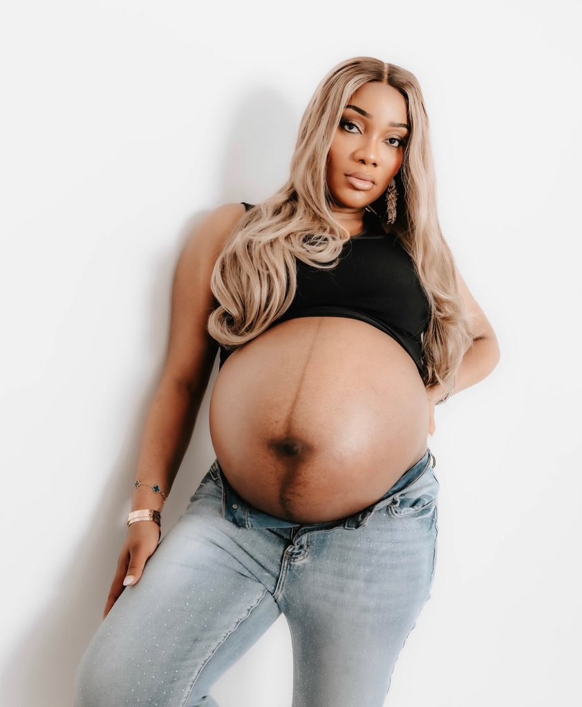 Meet Jenny’s glow, the woman that made VeryDarkMan become famous.