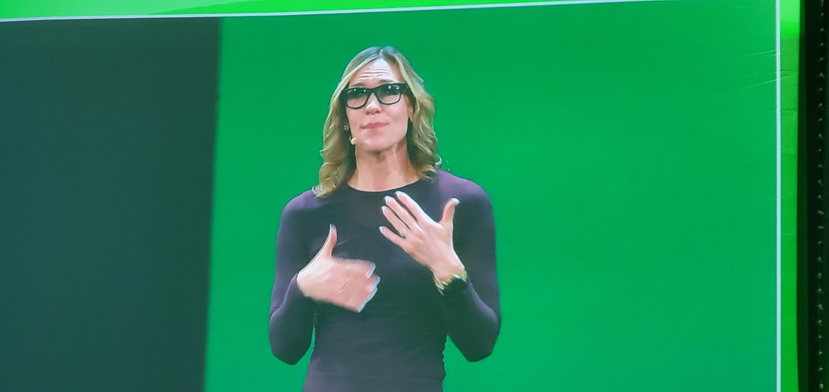 jkericson's tweet photo. Michelle Barber of @FamilySearch announces the new Simple Search feature found on https://t.co/qQiZGR0Ocf that uses natural language input to find records with AI. #RootsTech #RootsTech2026 https://t.co/IODcaOcSIg