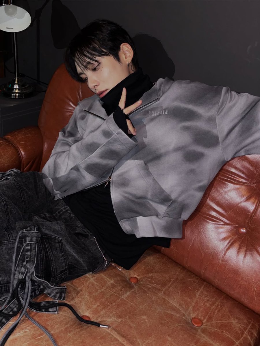 PJH_Updates's tweet photo. [📷] - JUNHEE official Instagram update with ✨️

"Amsterdam"

(1/3)
#JUNHEE #준희 #박준희 #ジュンヒ #ParkJunhee #ACE #에이스 https://t.co/aMT7nSStbX