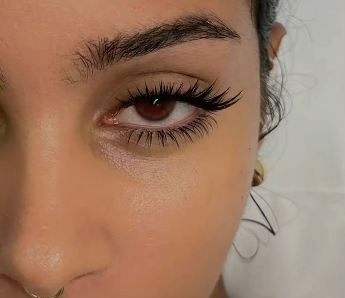 jiaa_xo's tweet photo. false eyelashes and subtle makeup is a winning combination https://t.co/CPkYL9QXq7