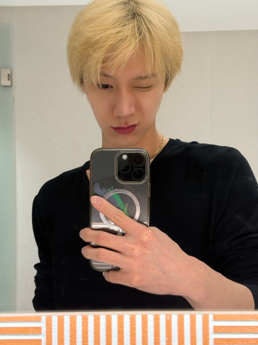 🐱Goodnight to you my lovely human 

ส่งรูปพร้อมข้อความบอกฝันดีน่ารักๆมาแบบนี้ ใครจะไม่รักน้องเตนล์ไหว ♡

#TEN #TENLEE #เตนล์ #텐