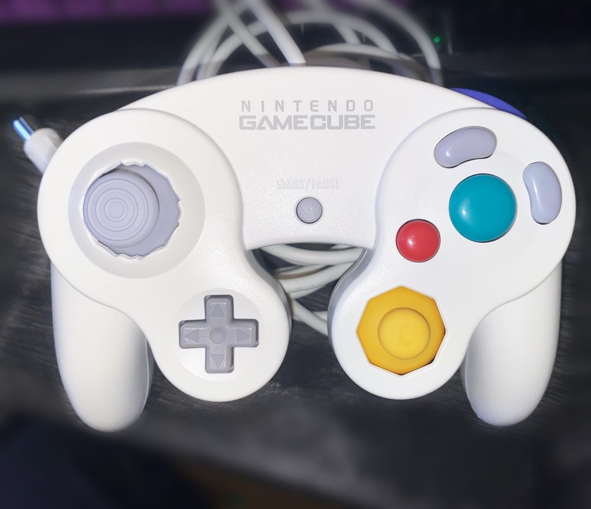 LloydTheHuman tweet media