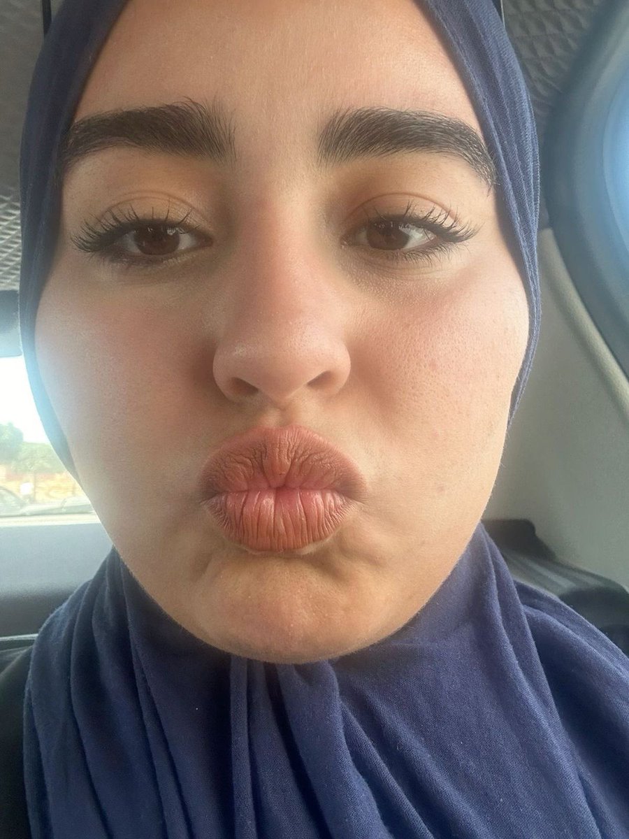 Hazal Tuna tweet media