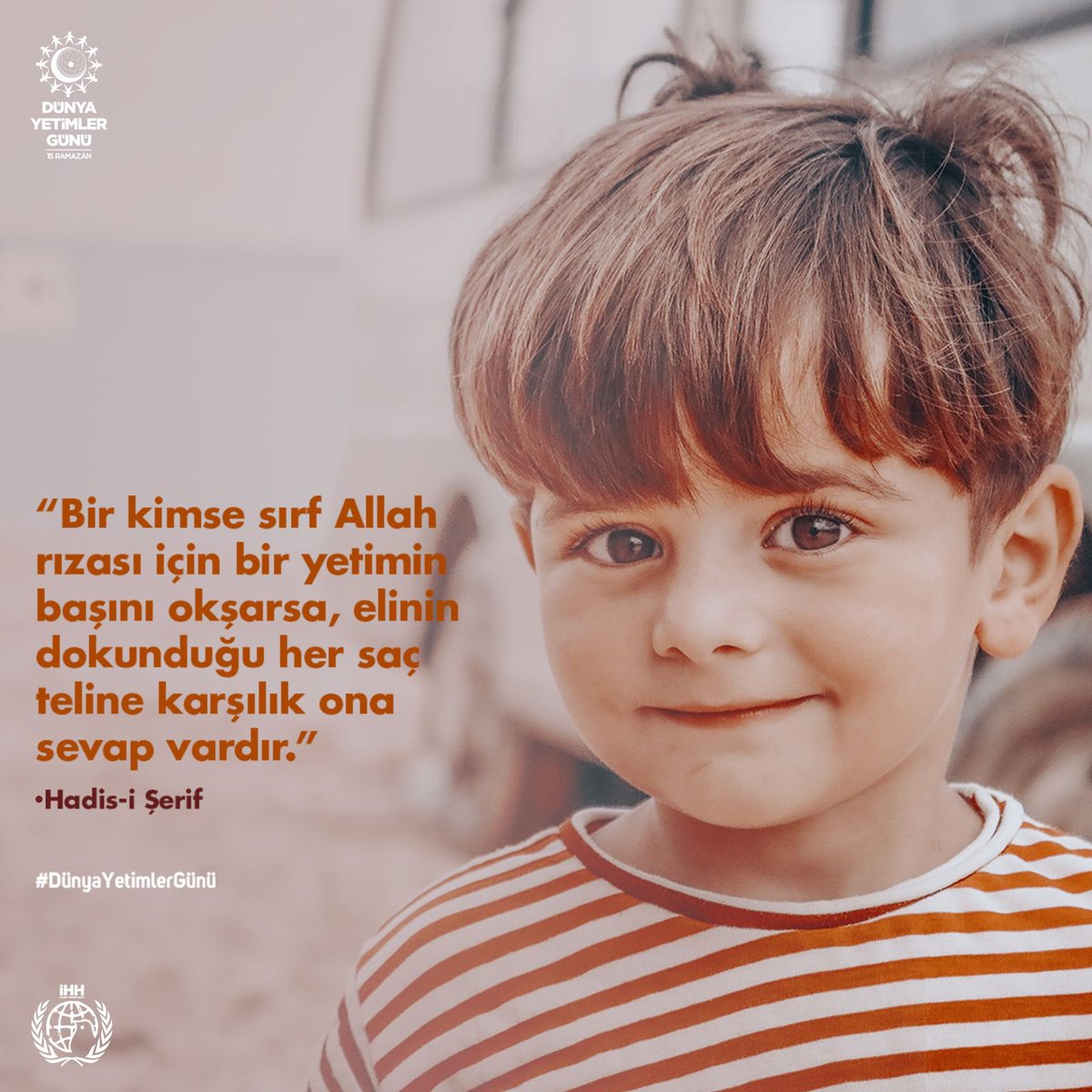 ihh_eskisehir's tweet photo. Efendimiz (SAV.) şehadet parmağı ve orta parmağıyla işaret ederek şöyle buyurdular: “Ben ve yetimi himaye eden kimse cennette böyle yakın olacağız.” 
Hadis-i Şerif

#DünyaYetimlerGünü https://t.co/33ht7uBxtu