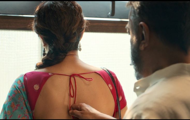 Affair for dominant  bulls and uncles peak la iruku.. 3sha munda.. En role model di nee..