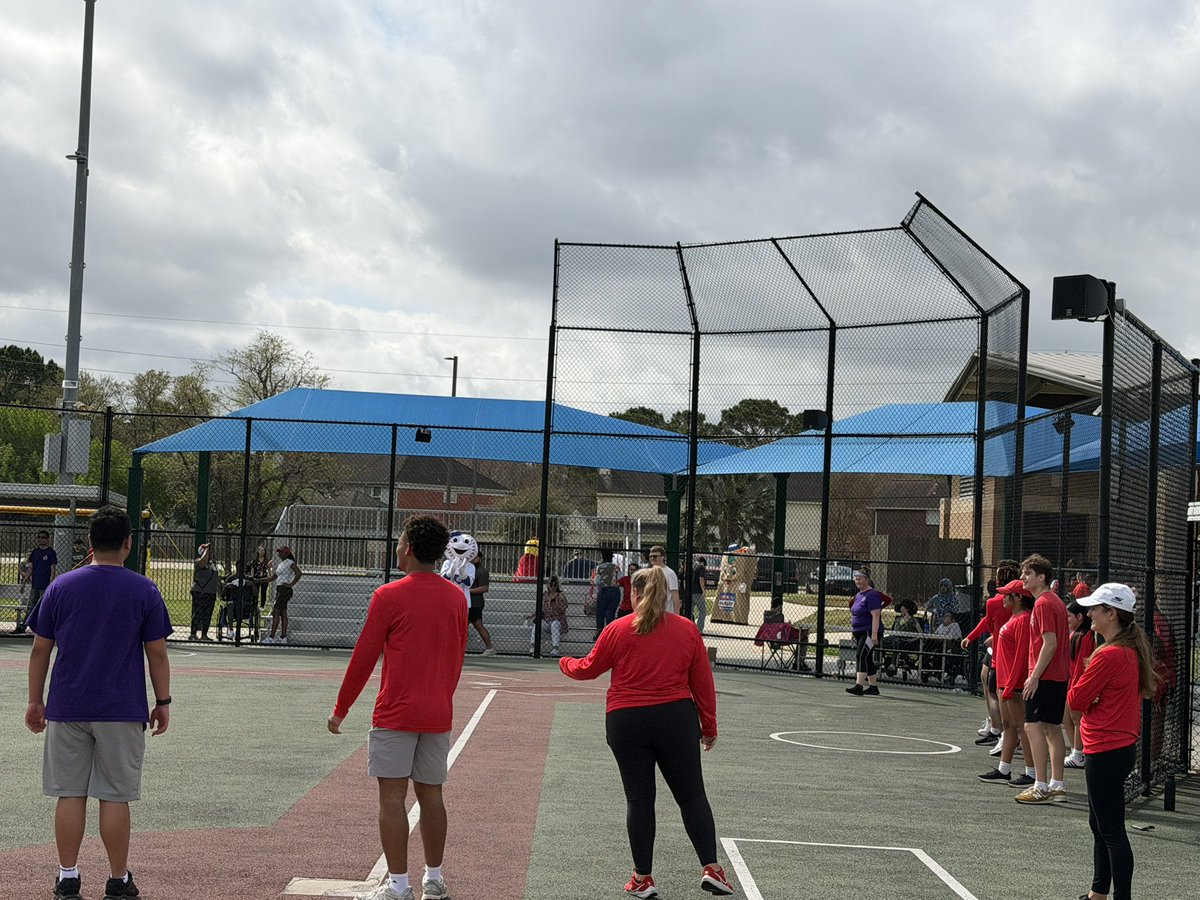 Cy Lakes tweet media