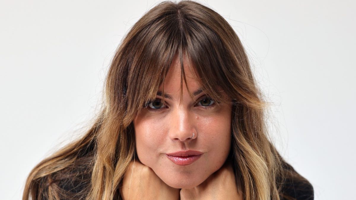 olbianova's tweet image. Tempio Pausania, Alice De André porta in scena “Alice (non canta) De André”

#Tempio #Pausania #Marzo

olbianova.it/articolo/f3c2d…