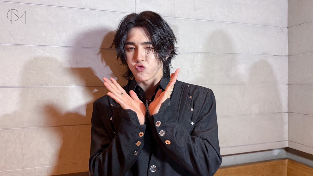 CM2 CONNECT tweet media