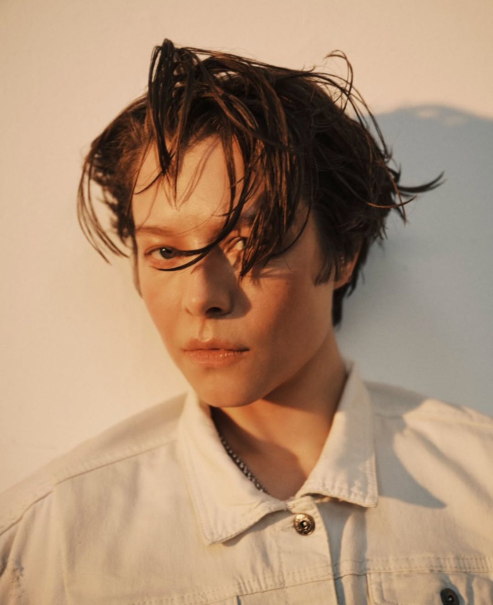 emma d'arcy daily tweet media