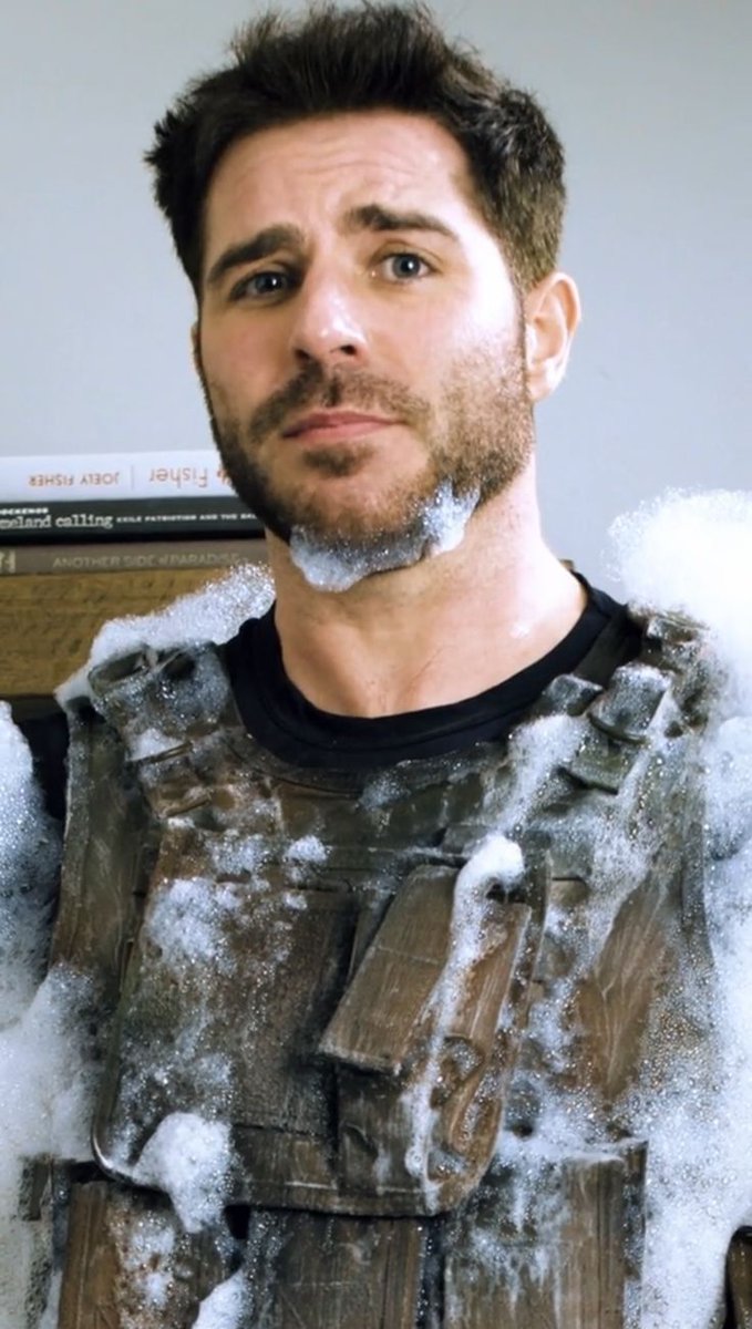 satin_sins's tweet photo. #soapmactavish #neilellice https://t.co/CeB6wzy3Jz
