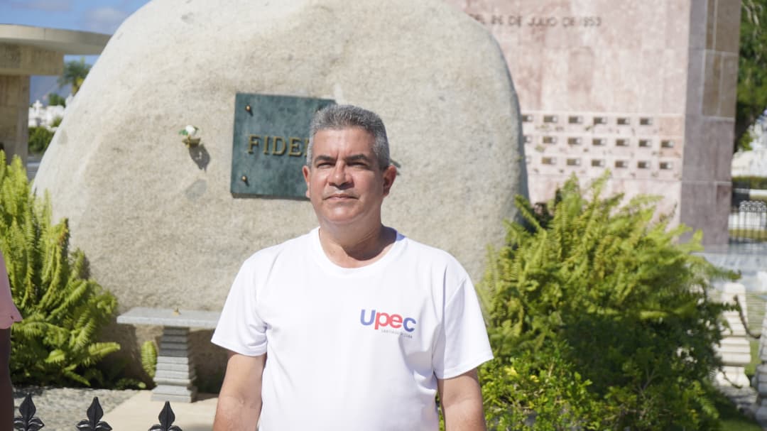 Víctor Hugo Leyva Sojo, presidente de la UPEC #SantiagoDeCuba, destacó que este año la celebración del gremio adquiere un matiz especial al estar marcada por el centenario del natalicio de nuestro Comandante en Jefe, Fidel Castro. <a href="/LaCmkc/">Amigos de la Cmkc</a> <a href="/Yuniorsantiago7/">Yuniorsantiago</a> <a href="/BeatrizJUrrutia/">Beatriz Johnson Urrutia</a>