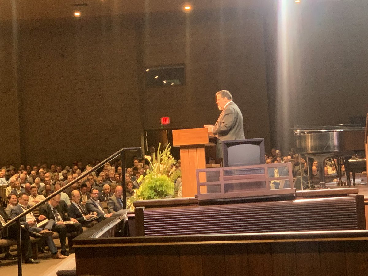 PHX_LC's tweet photo. Day two, let's do this! 

Phil on Hebrews 4:12 - The Power of the Word #ShepCon2026 #ShepCon26 https://t.co/IkZzwxNSdT