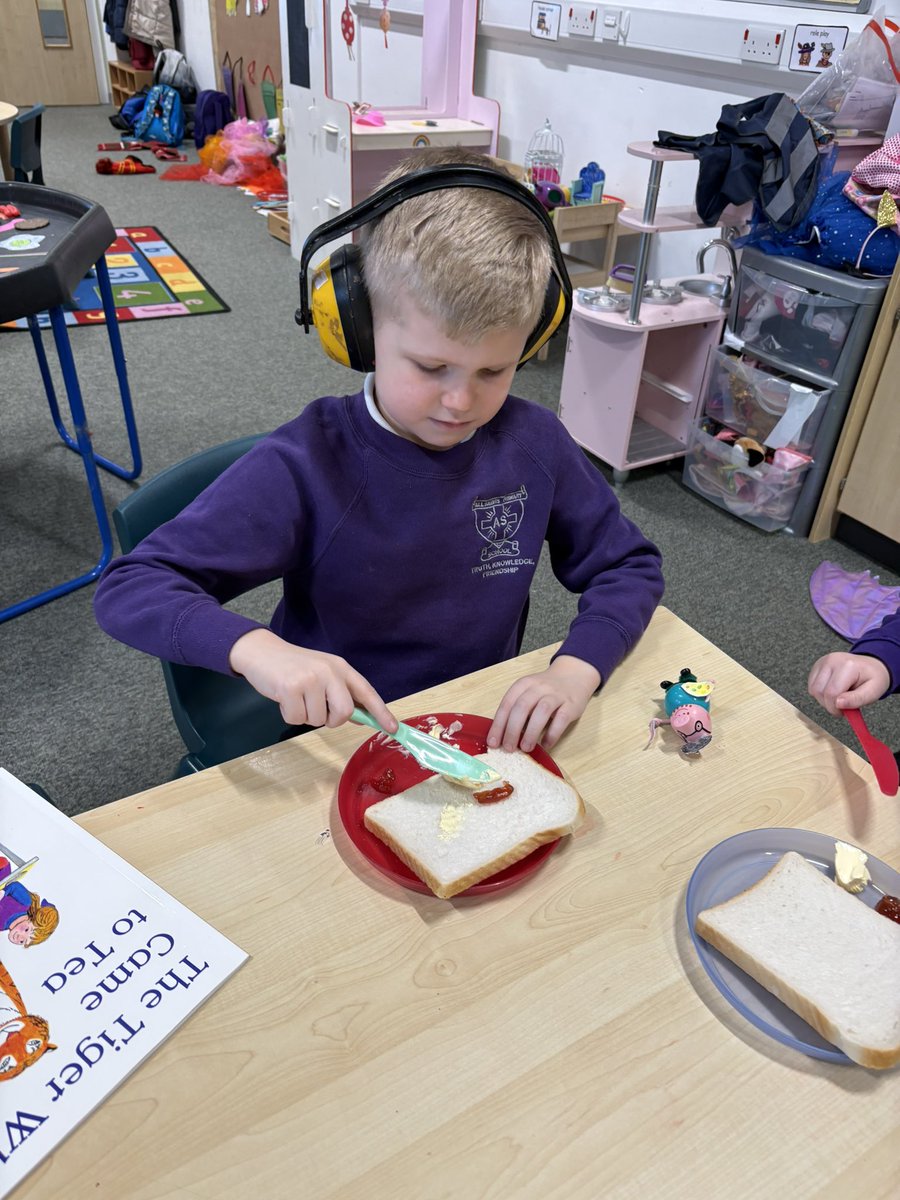 Mrs Kane tweet media